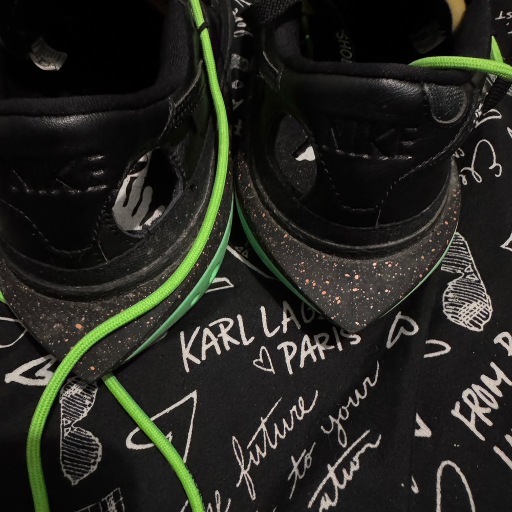 Off White X Nike Blazer with Neon Green Laces - Picture 4 of 5